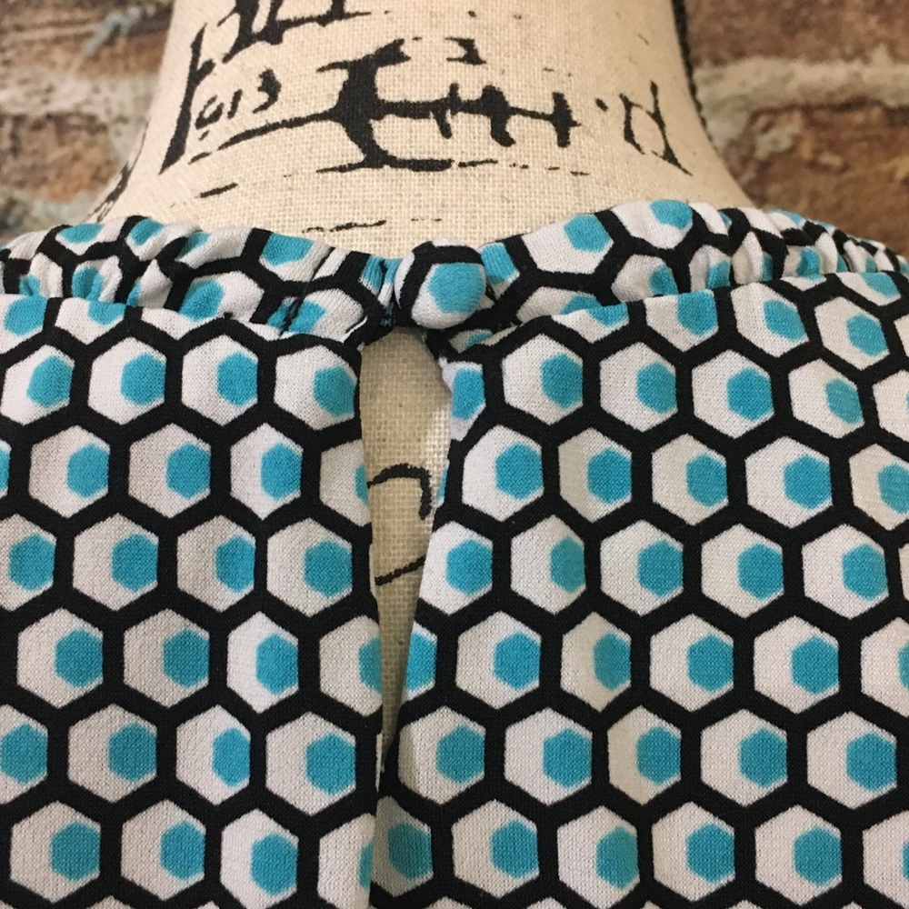 EUC WORTHINGTON Awesome Styled Top - Picture 7 of 10